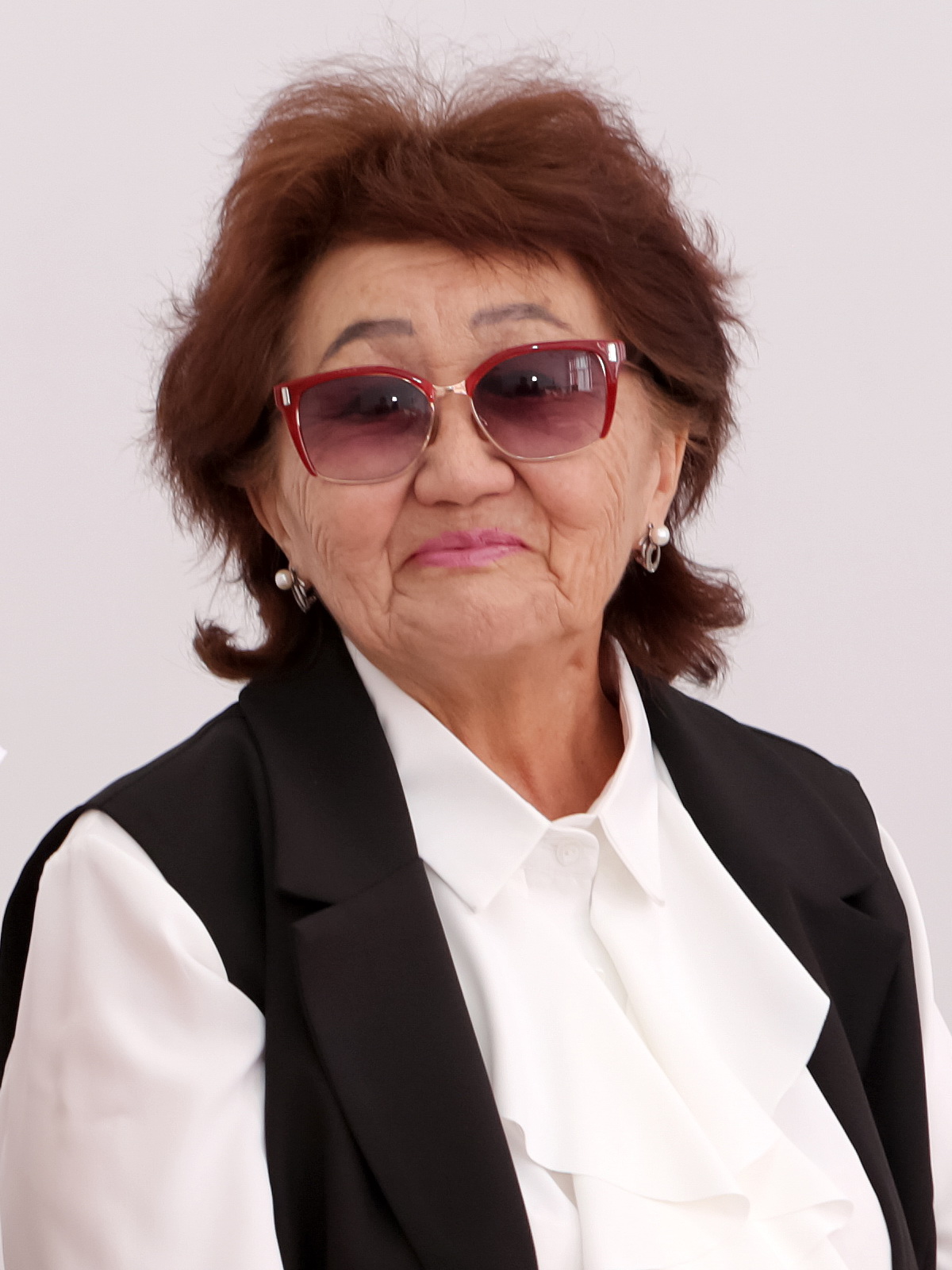 Беспалова Анна Санджиевна.